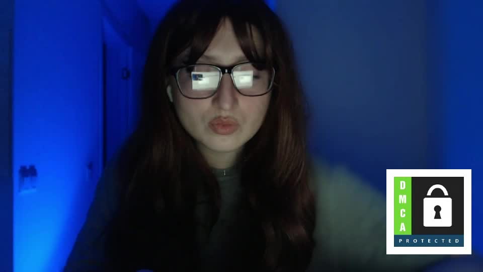 blue_eyessssss Adult Chat September 19, 2026