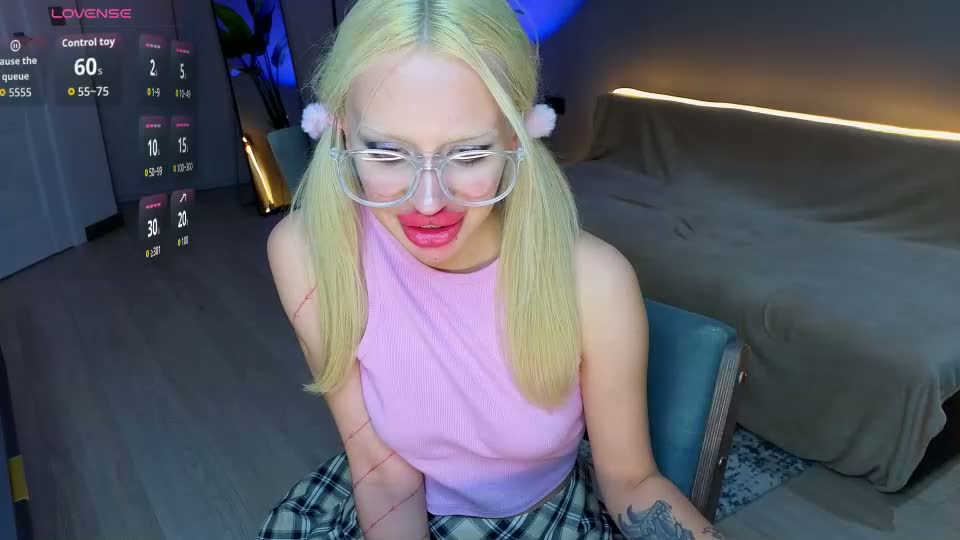 luna_beverly Adult Chat September 19, 2026