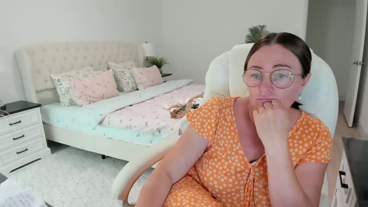 -Michelle- Adult Chat September 19, 2026