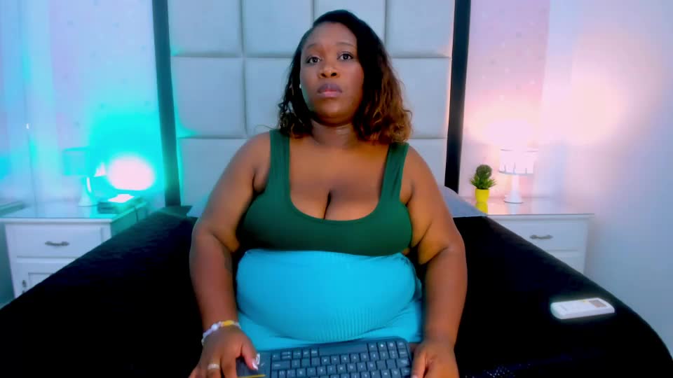 treisyvixen Adult Chat September 19, 2026
