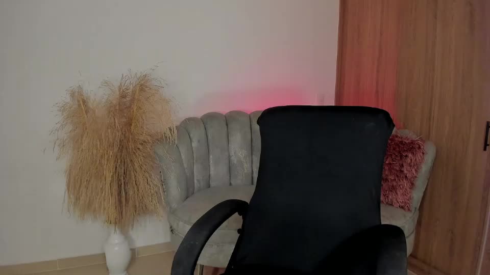 alinamoretti Adult Chat September 19, 2026