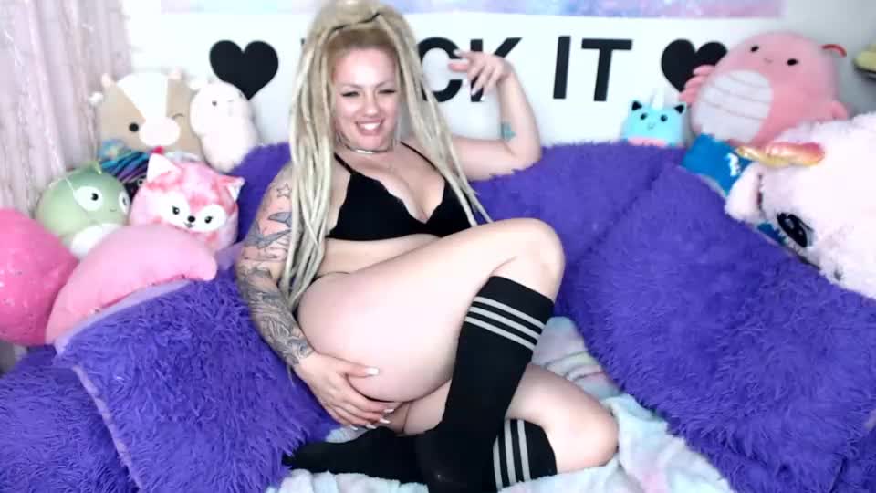 mackenziewolfe Adult Chat September 19, 2026