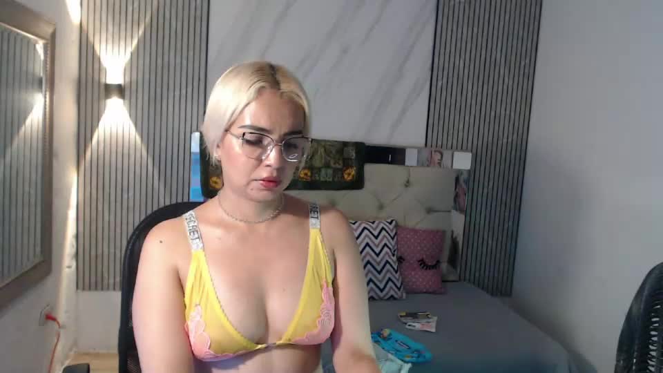 julieta__fox_ Adult Chat September 20, 2026