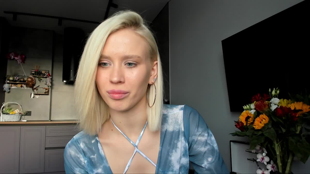 Sunlovv Adult Chat September 20, 2026