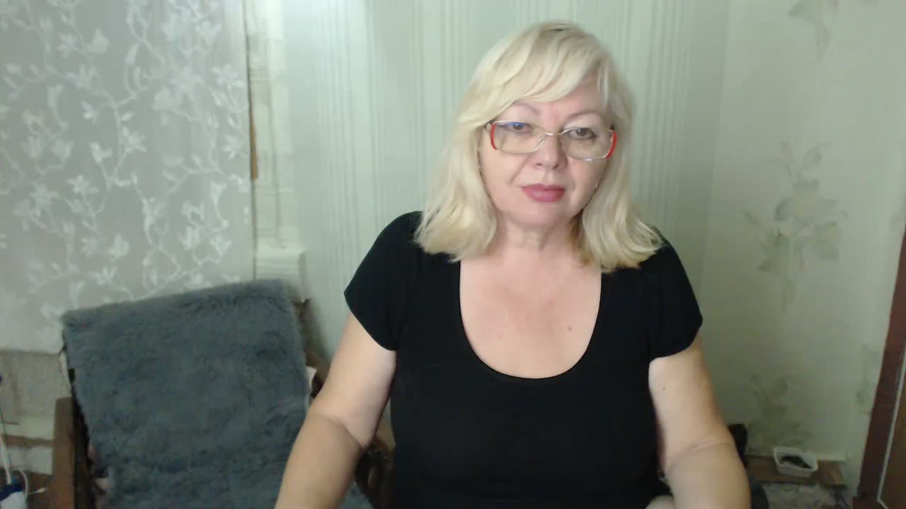 EvelynLoveShy Adult Chat September 21, 2026