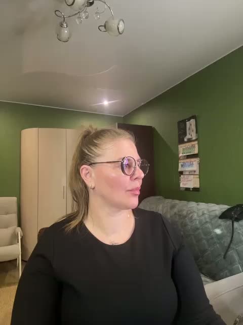Veronika_Gold Adult Chat September 21, 2026
