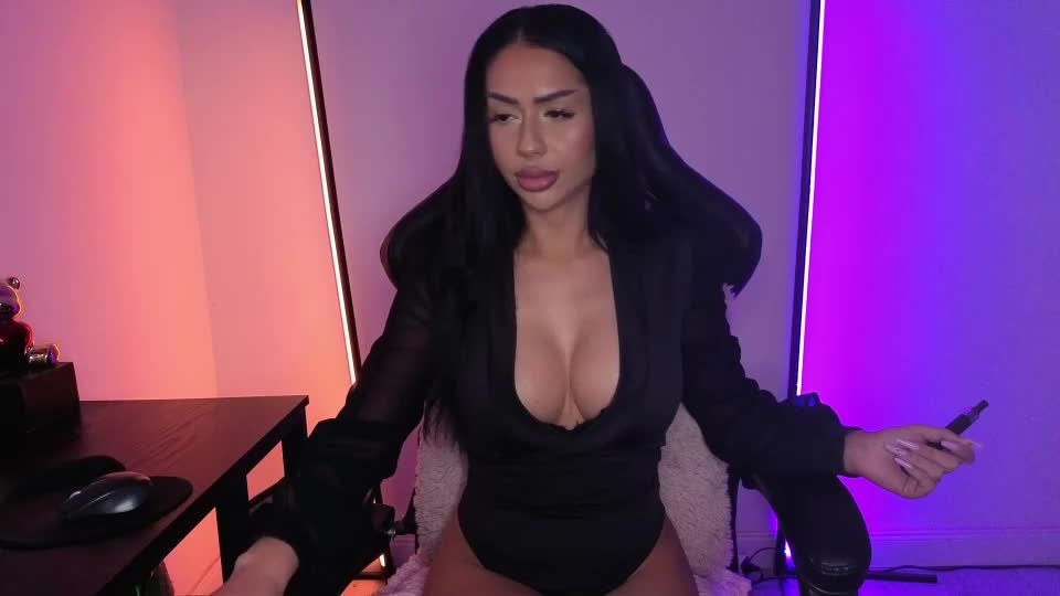 mishablueee Adult Chat September 22, 2026