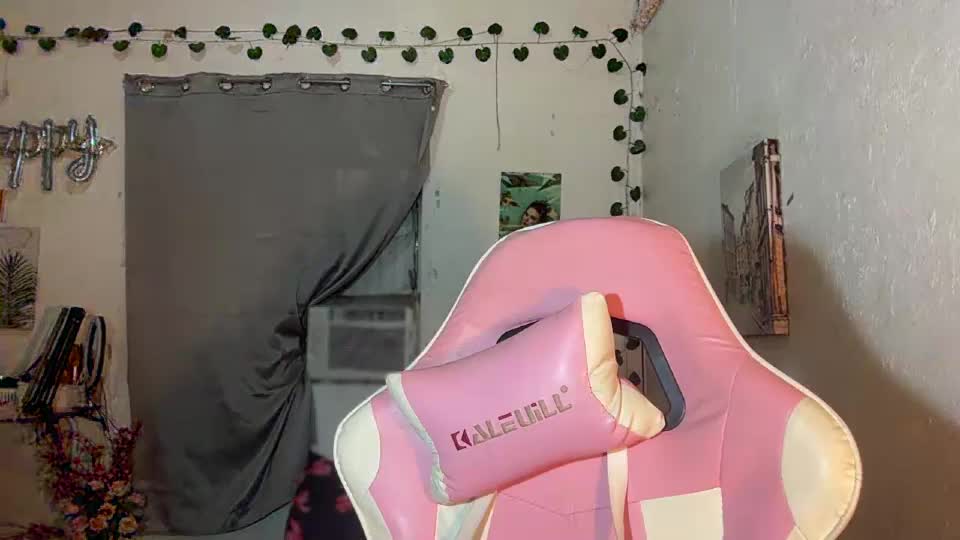 urhotfemboi_jayjay Adult Chat September 21, 2026