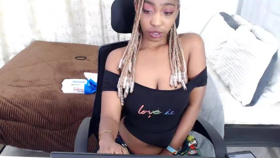 thee_habibah Adult Chat September 22, 2026