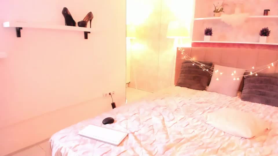 isabelkiss Adult Chat September 21, 2026