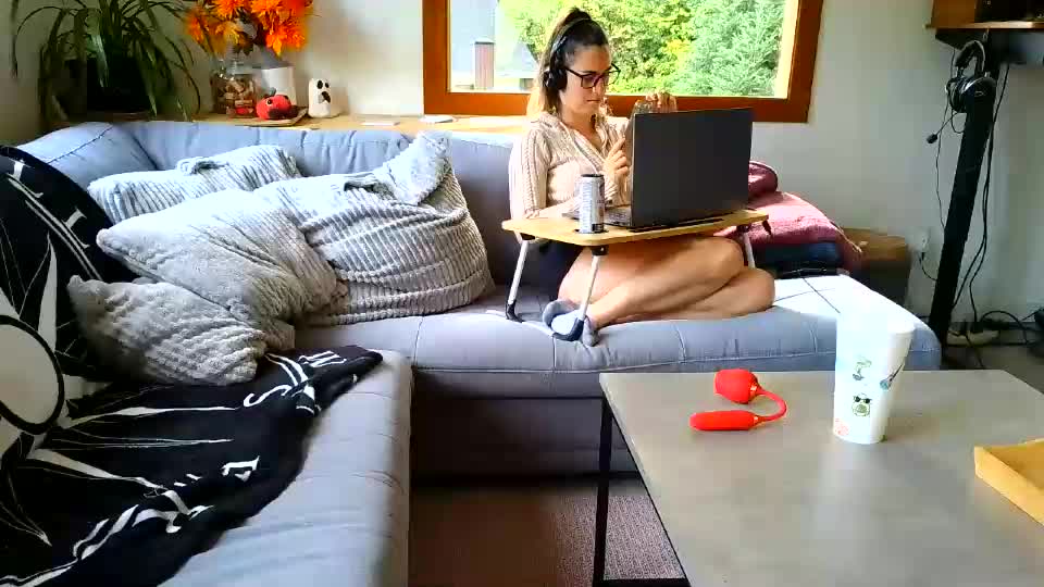 emyxxl Adult Chat September 22, 2026