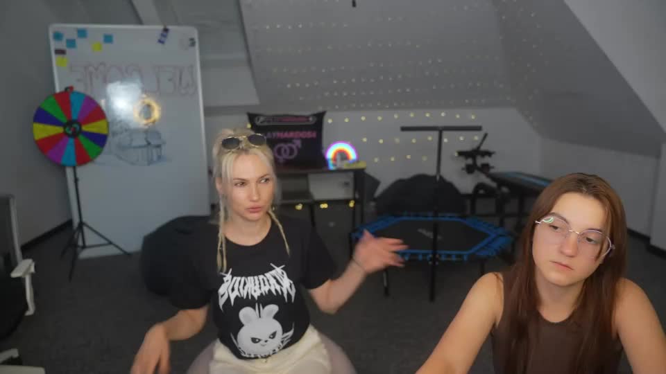 livehub054 Adult Chat September 22, 2026