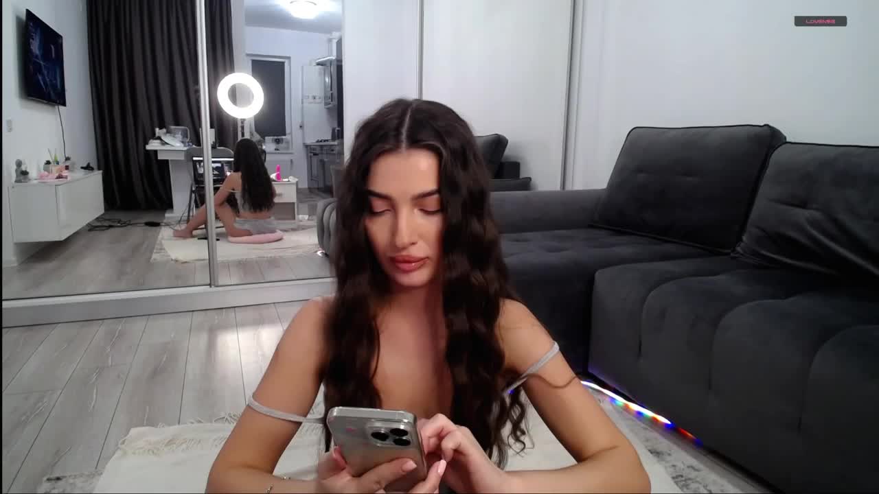 LauraBess Adult Chat September 22, 2026