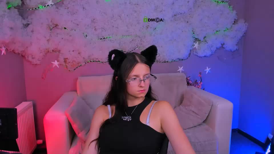 caroline_honeyy Adult Chat September 23, 2026