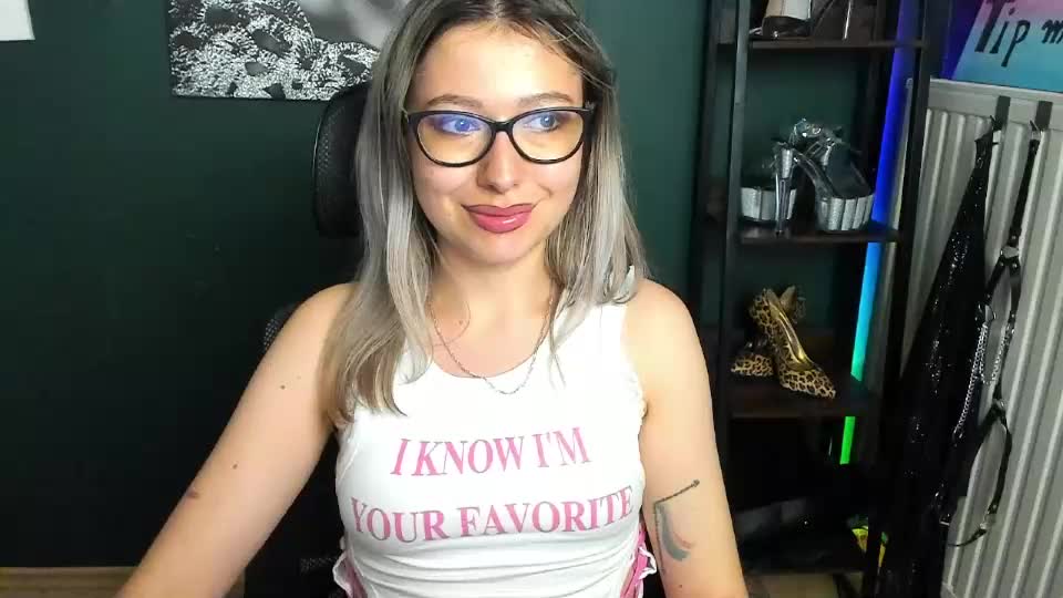 heidi_pleasure Adult Chat September 23, 2026