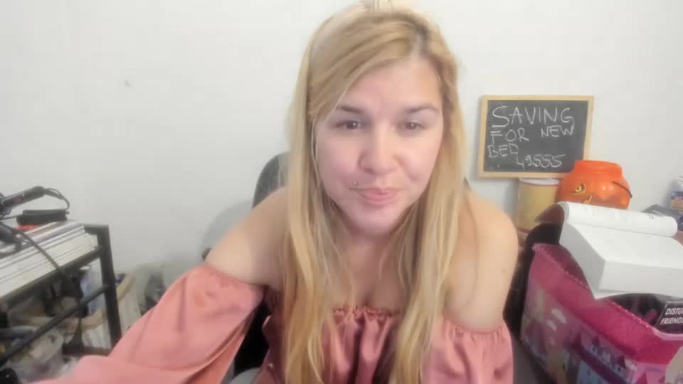 artsyandcraftsy_ Adult Chat September 23, 2026