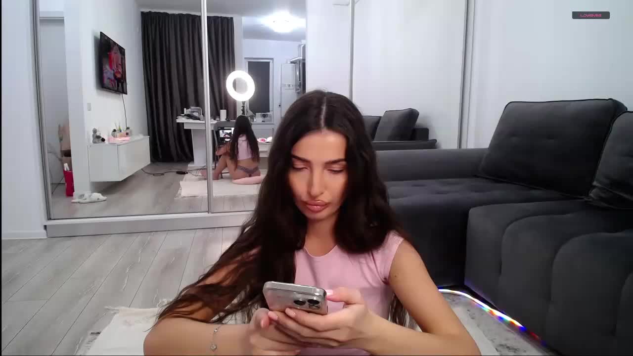 LauraBess Adult Chat September 23, 2026