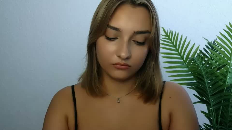 veryveryshygirl Adult Chat September 23, 2026