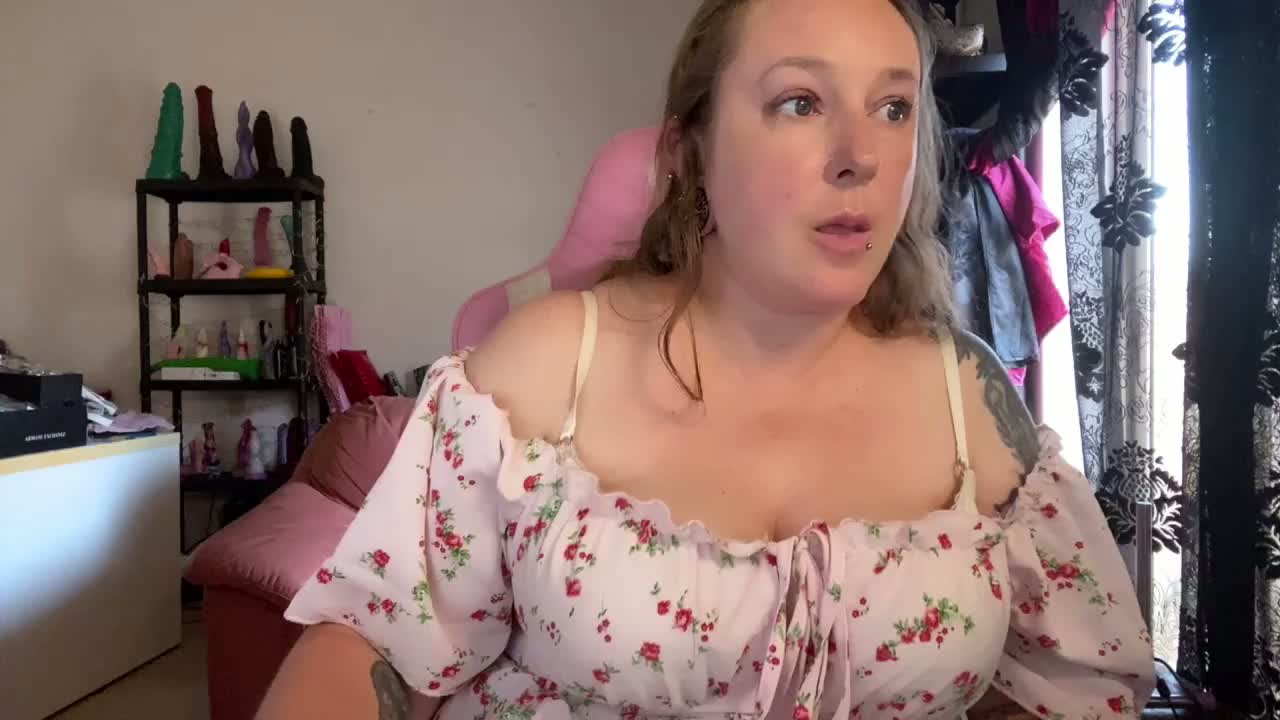 NylonQueen Adult Chat September 24, 2026