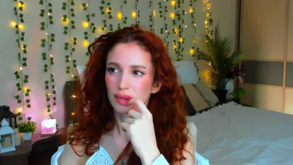christinaconteeree Adult Chat September 24, 2026