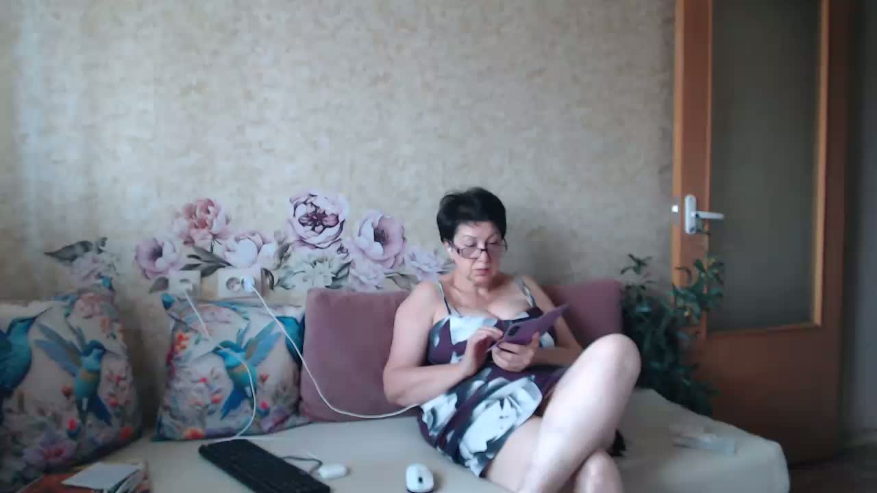 NINA-RICCI Adult Chat September 24, 2026