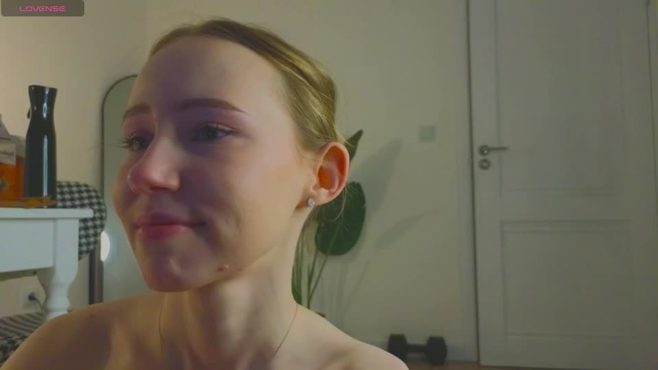 cuute_angell Adult Chat September 24, 2026