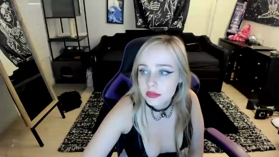 luna_lovelyy Adult Chat September 24, 2026