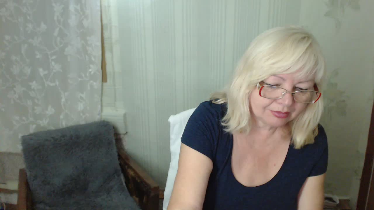 EvelynLoveShy Adult Chat September 24, 2026