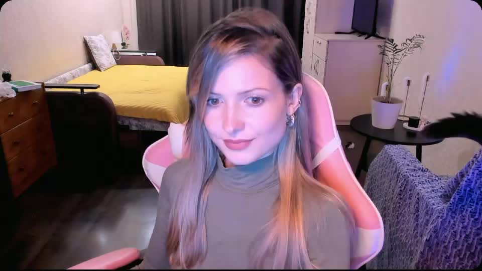 julie_flores Adult Chat September 25, 2026