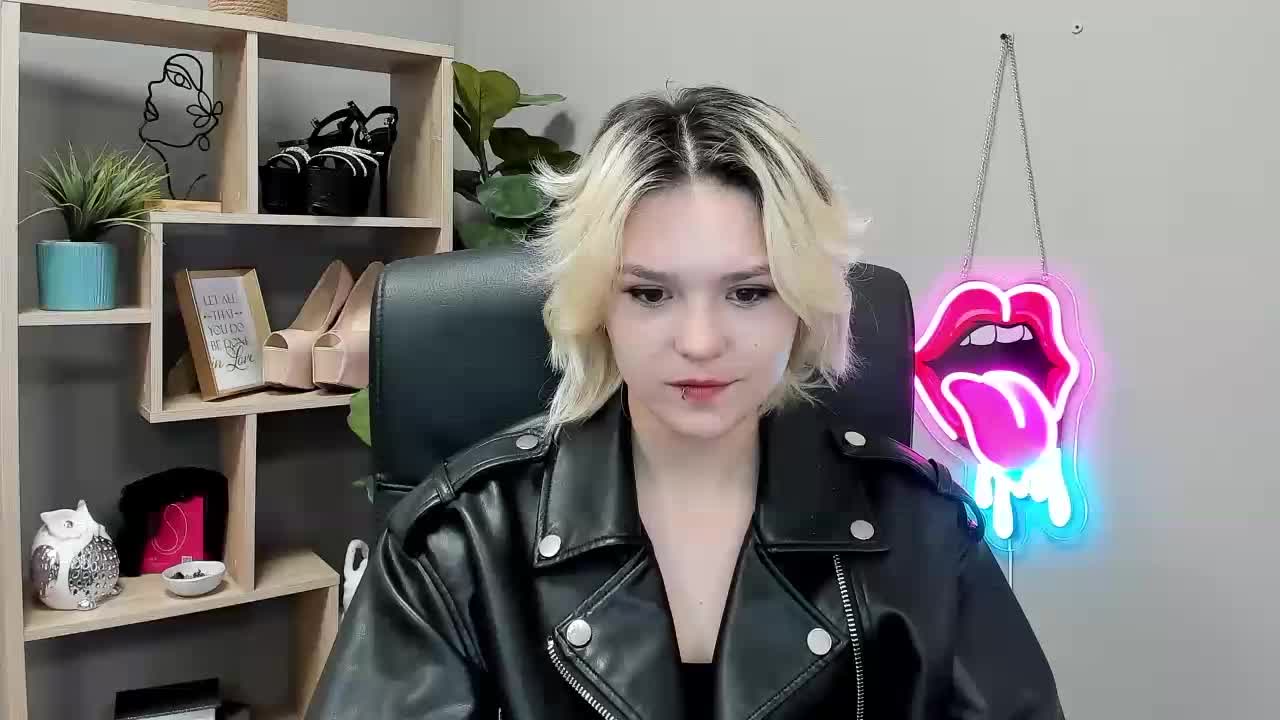 SweetLilyxo Adult Chat September 25, 2026