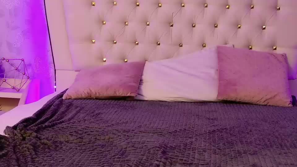 lunababe_ Adult Chat September 25, 2026