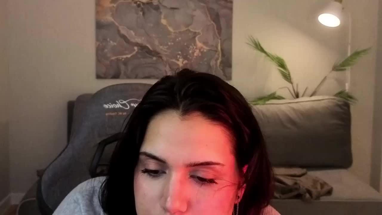 Vivien-Ross Adult Chat September 25, 2026
