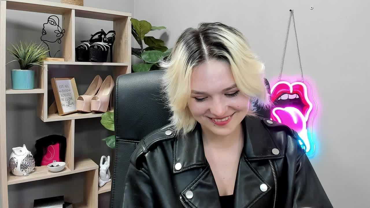 SweetLilyxo Adult Chat September 25, 2026