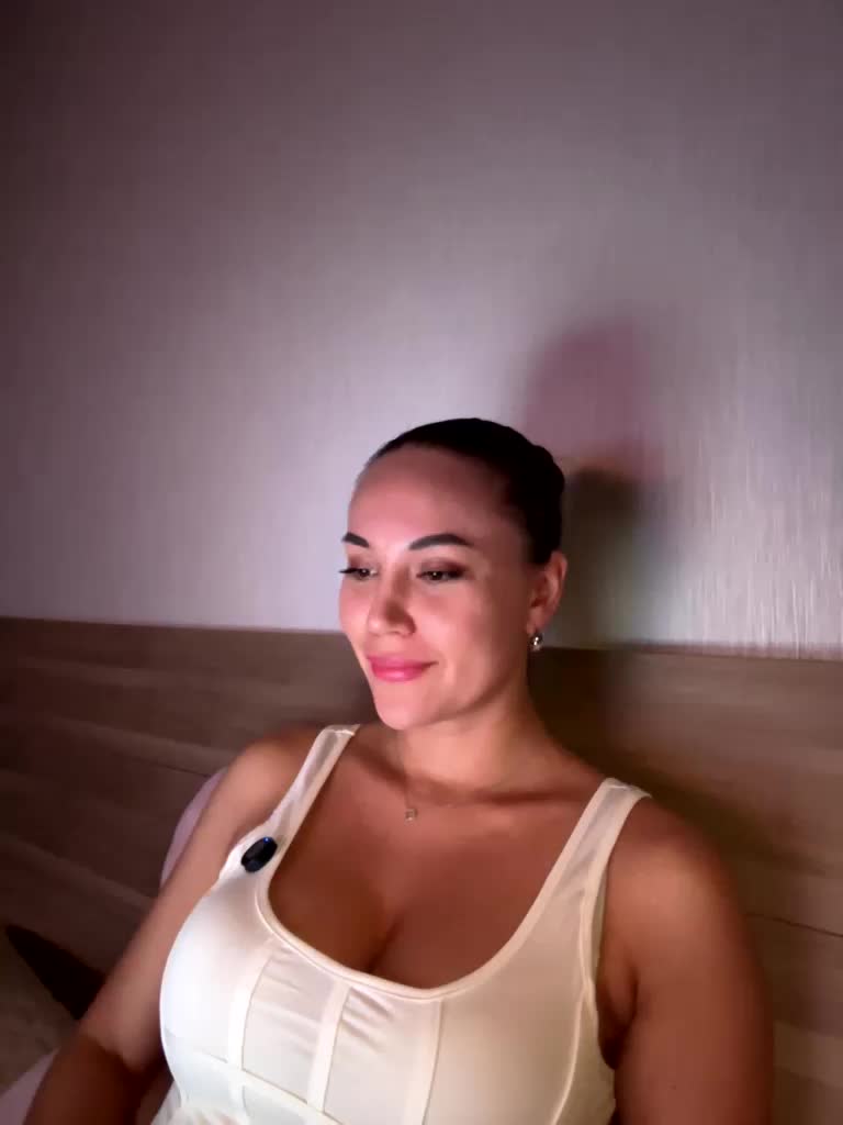 QWEENII Adult Chat September 25, 2026