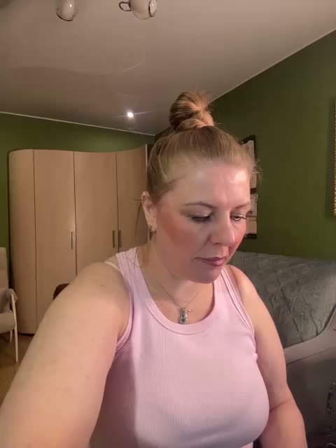 Veronika_Gold Adult Chat September 25, 2026