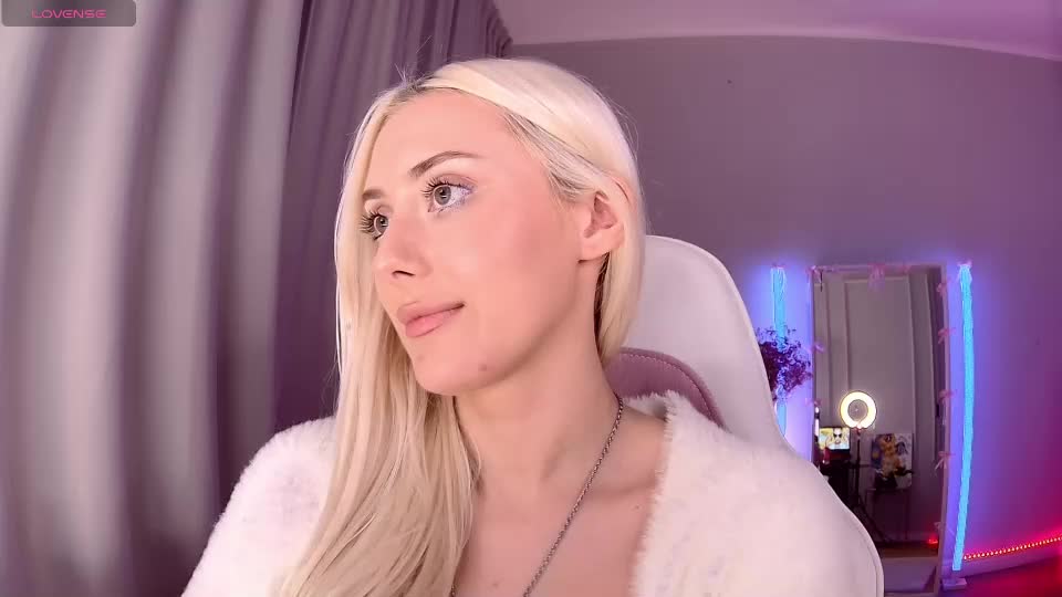 7loren_wood7 Adult Chat September 26, 2026