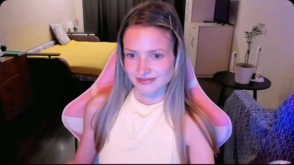 julie_flores Adult Chat September 26, 2026