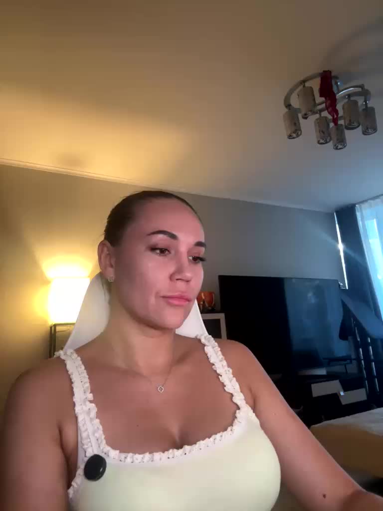 QWEENII Adult Chat September 26, 2026