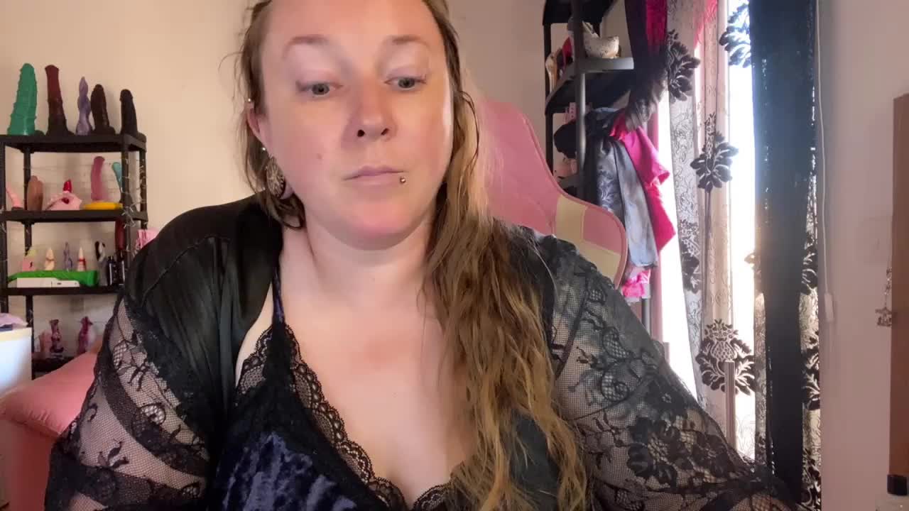 NylonQueen Adult Chat September 27, 2026