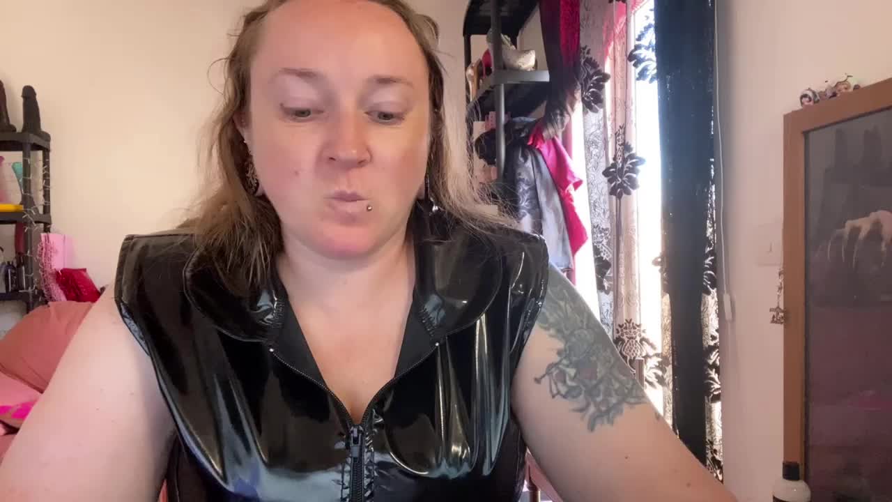 NylonQueen Adult Chat September 27, 2026