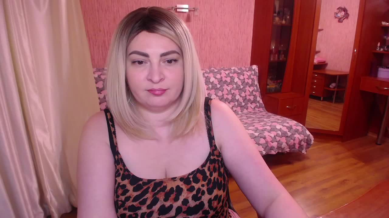 -MeowMeow- Adult Chat September 27, 2026