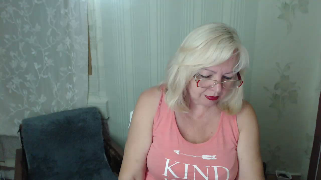 EvelynLoveShy Adult Chat September 28, 2026