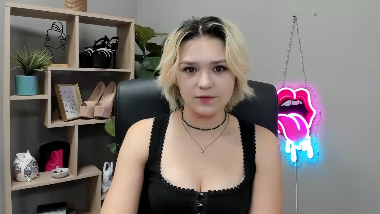 SweetLilyxo Adult Chat September 28, 2026