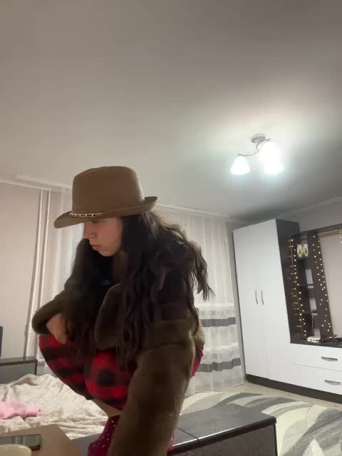 Vika19981 Adult Chat September 28, 2026