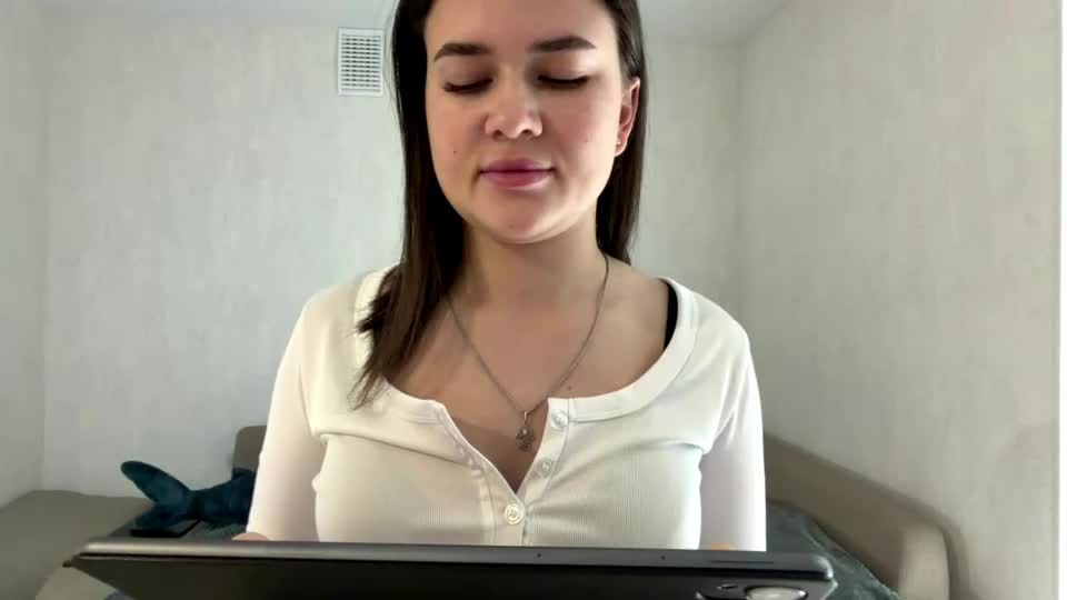 peachyvibee Adult Chat September 29, 2026
