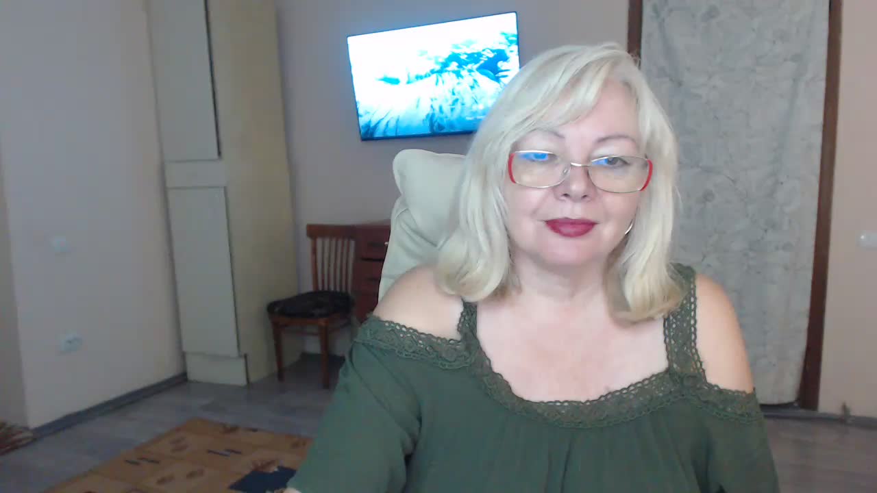 EvelynLoveShy Adult Chat September 29, 2026