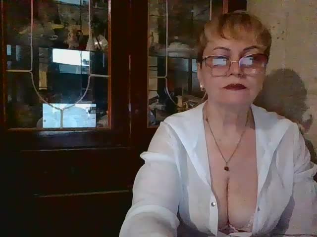 SophieBurns Adult Chat September 29, 2026