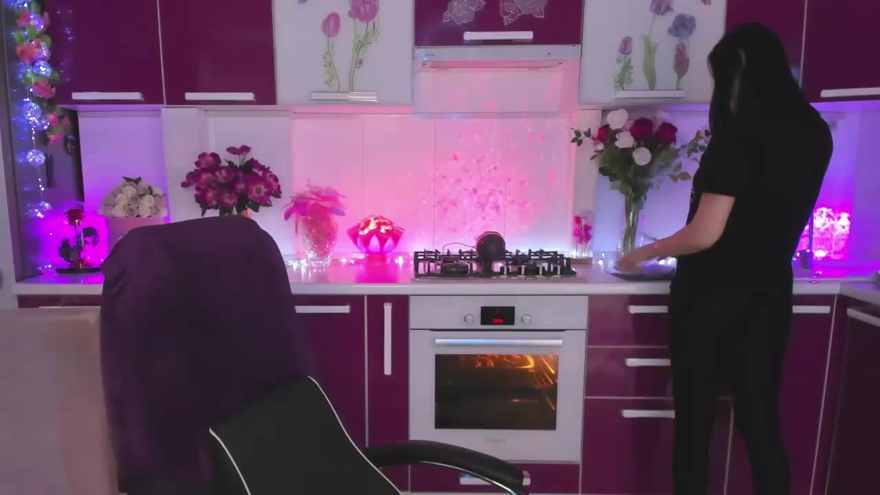 Olivija2020 Adult Chat September 29, 2026
