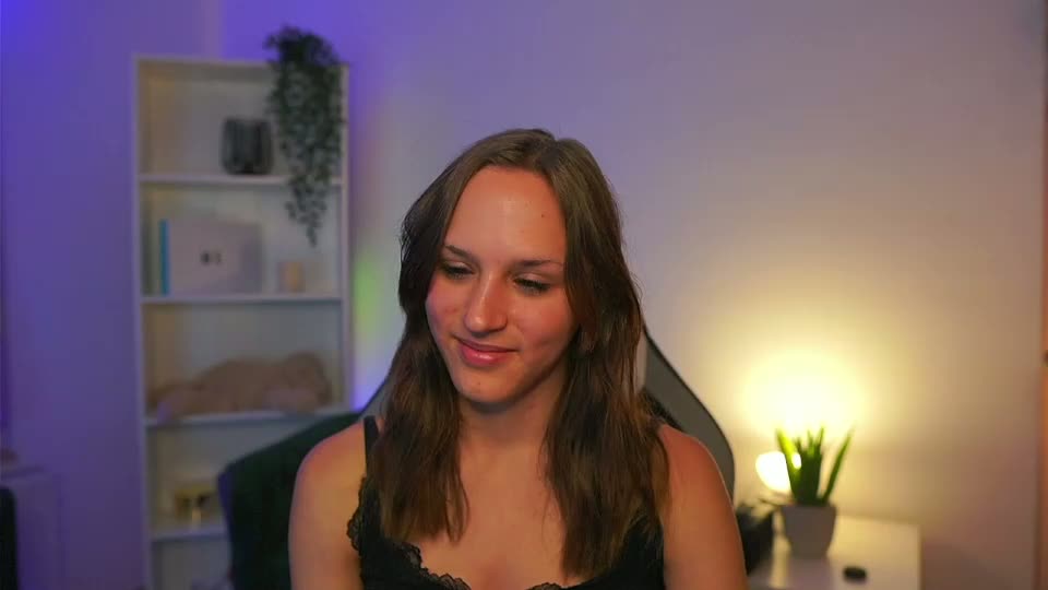 kelly_cutie18 Adult Chat September 29, 2026