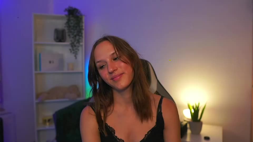 kelly_cutie18 Adult Chat September 29, 2026